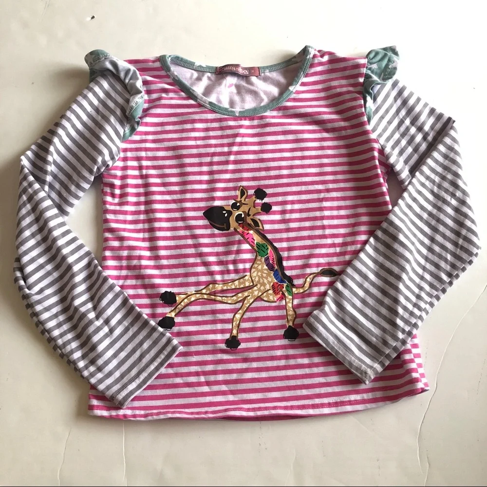 Jelly the Pug top